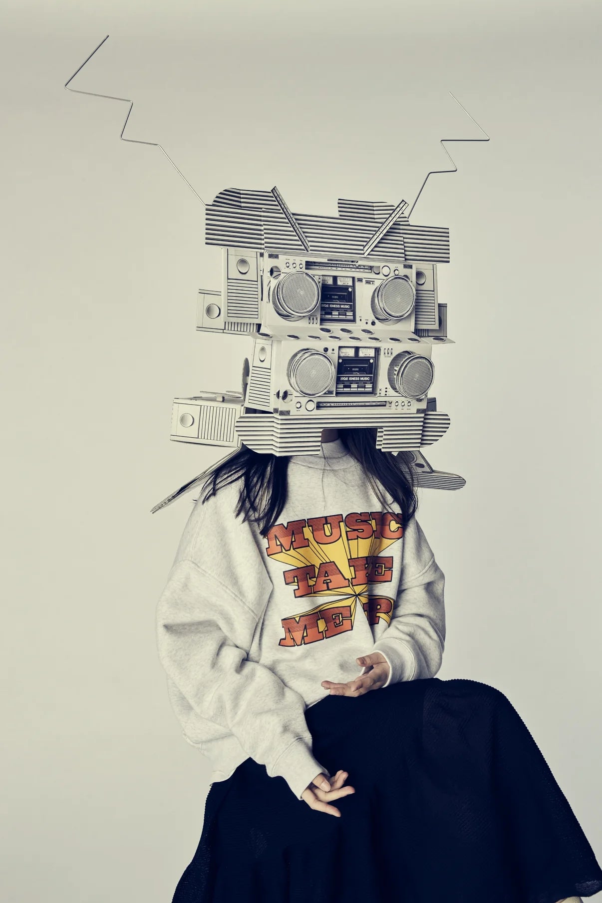 ISNESS|MUSIC TAKE ME UP SWEATSHIRT|ASH