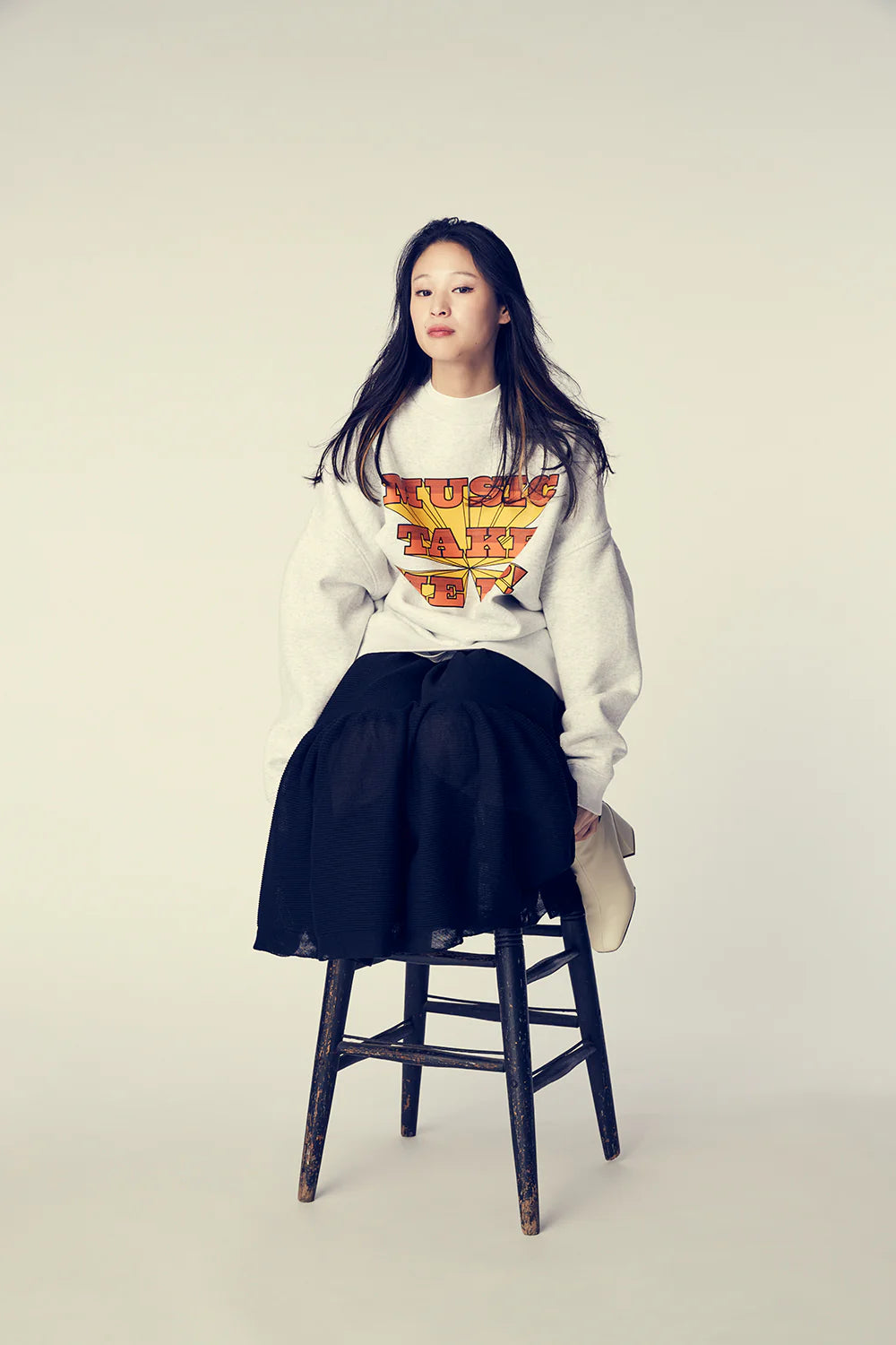 ISNESS｜MUSIC TAKE ME UP SWEATSHIRT｜ASH