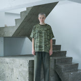 COMFORTABLE REASON｜Pigment Dyed Melt Camo Tee｜OLIVE